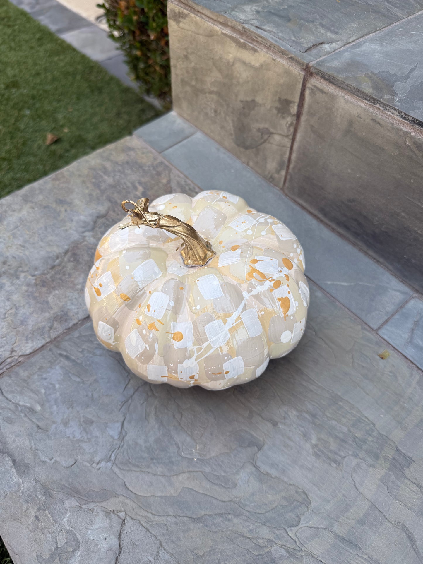 Small Wide Cream & Gold Pumpkin