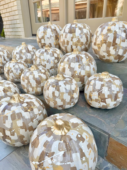 Large Round Neutral Pumpkin