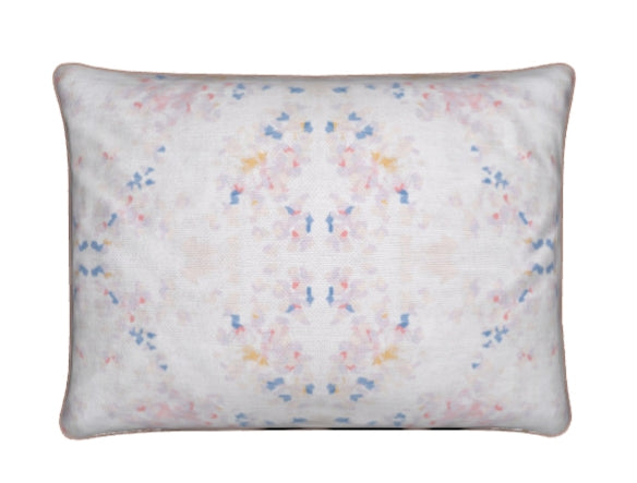 "Elizabeth" Pillow